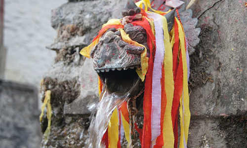 muktinath 108 holy spouts, nepal